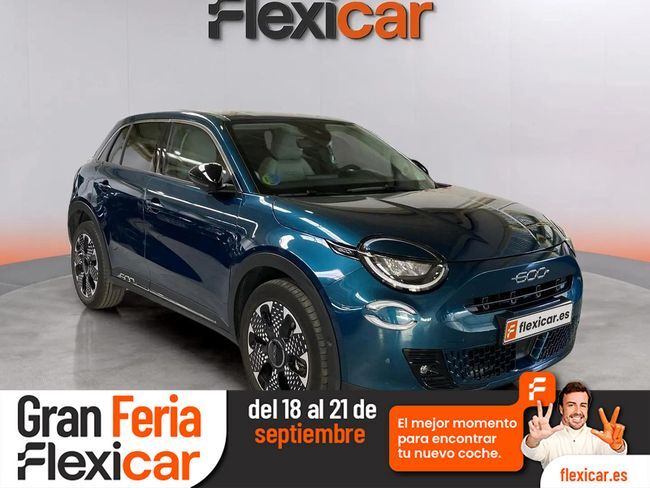 FIAT 600 (600 MHEV La prima 1.2 81kW (110CV) DDCT) en Sevilla