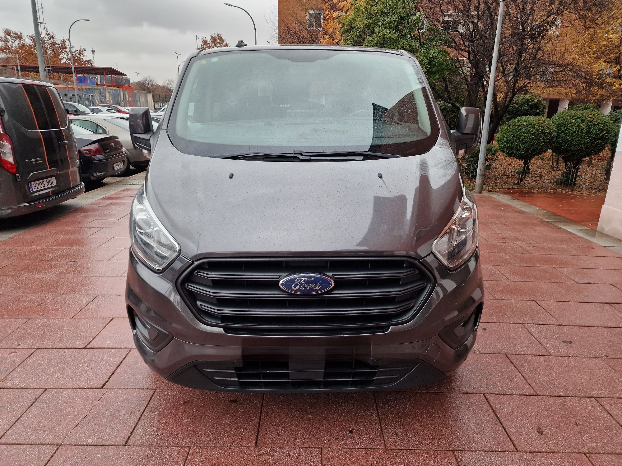 Foto del FORD Transit Custom FT 320 L1 Kombi Trend EcoBlue 130