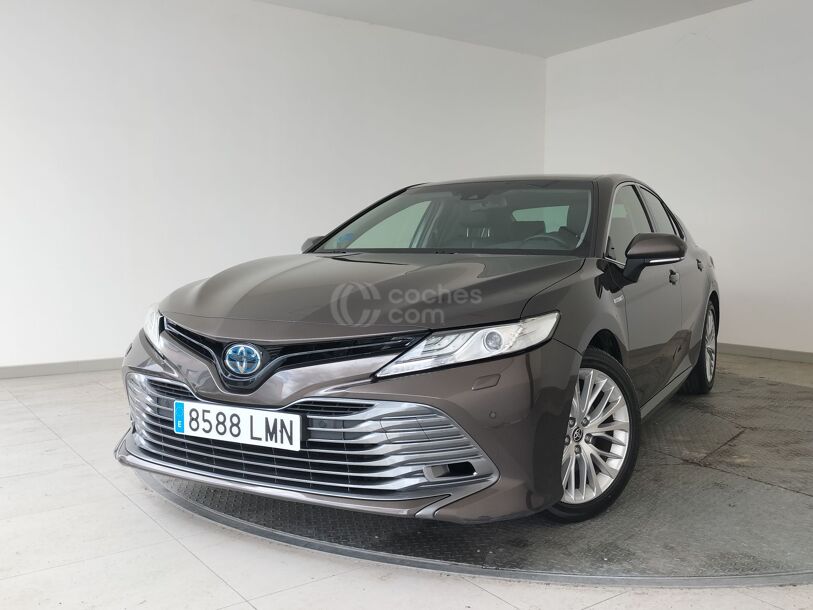 Foto del TOYOTA Camry Híbrido Luxury Aut.