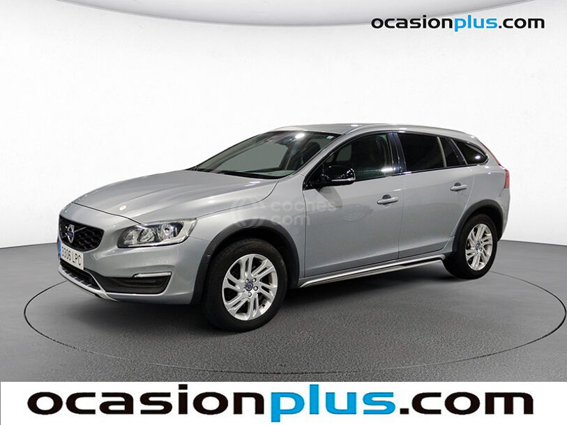 Foto del VOLVO V60 Cross Country D3 Momentum Aut.