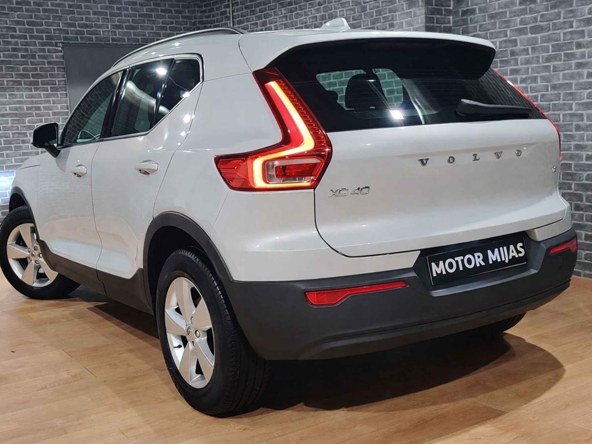 Imagen 2 de VOLVO XC40