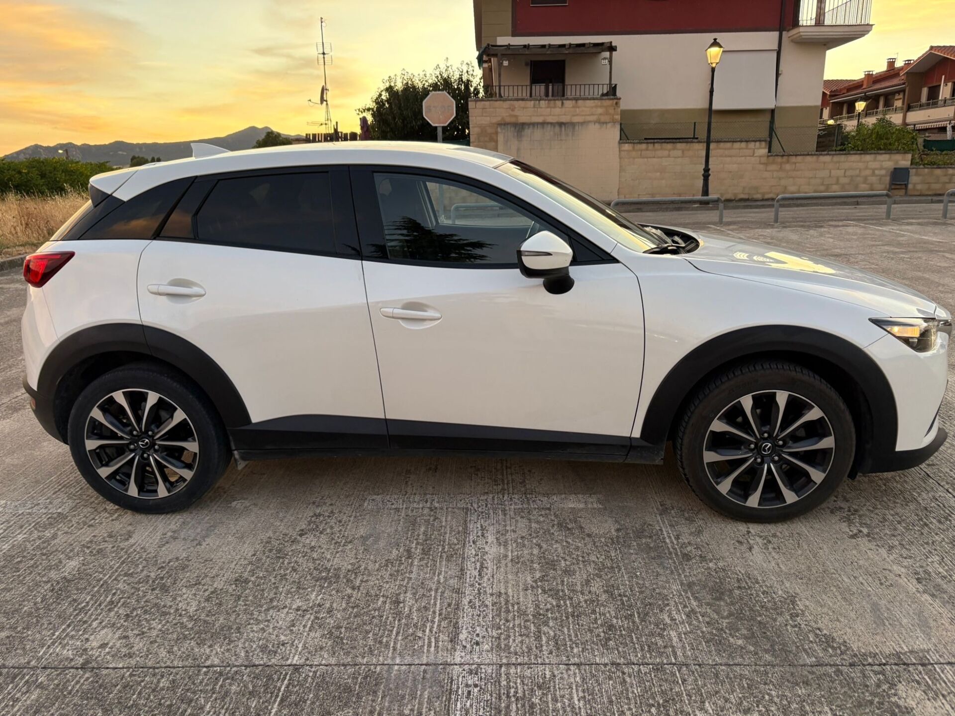 Imagen 1 de MAZDA CX-30