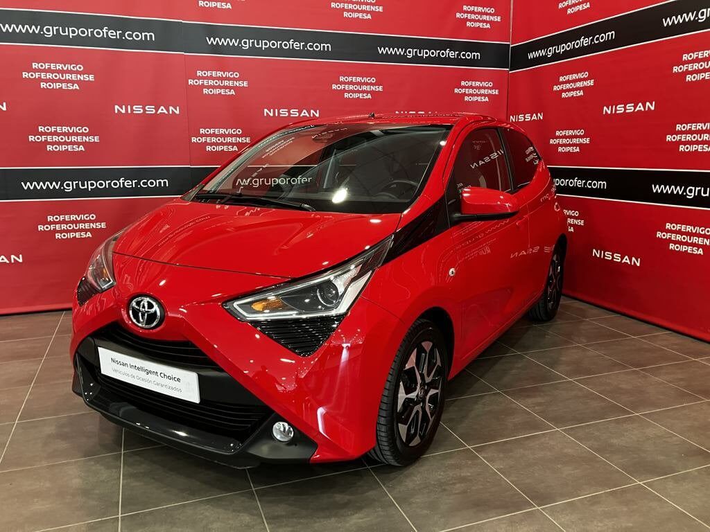 TOYOTA Aygo (1.0 70 x-play) en Pontevedra