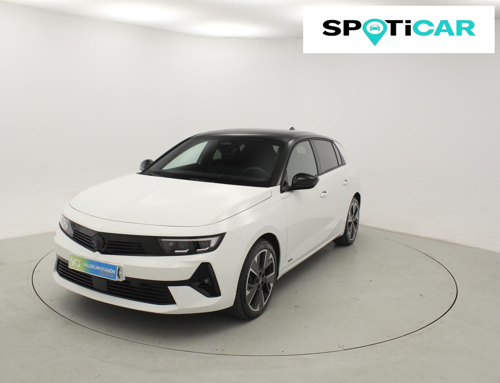 OPEL Astra (GS BEV 156 CV 5P) en Barcelona