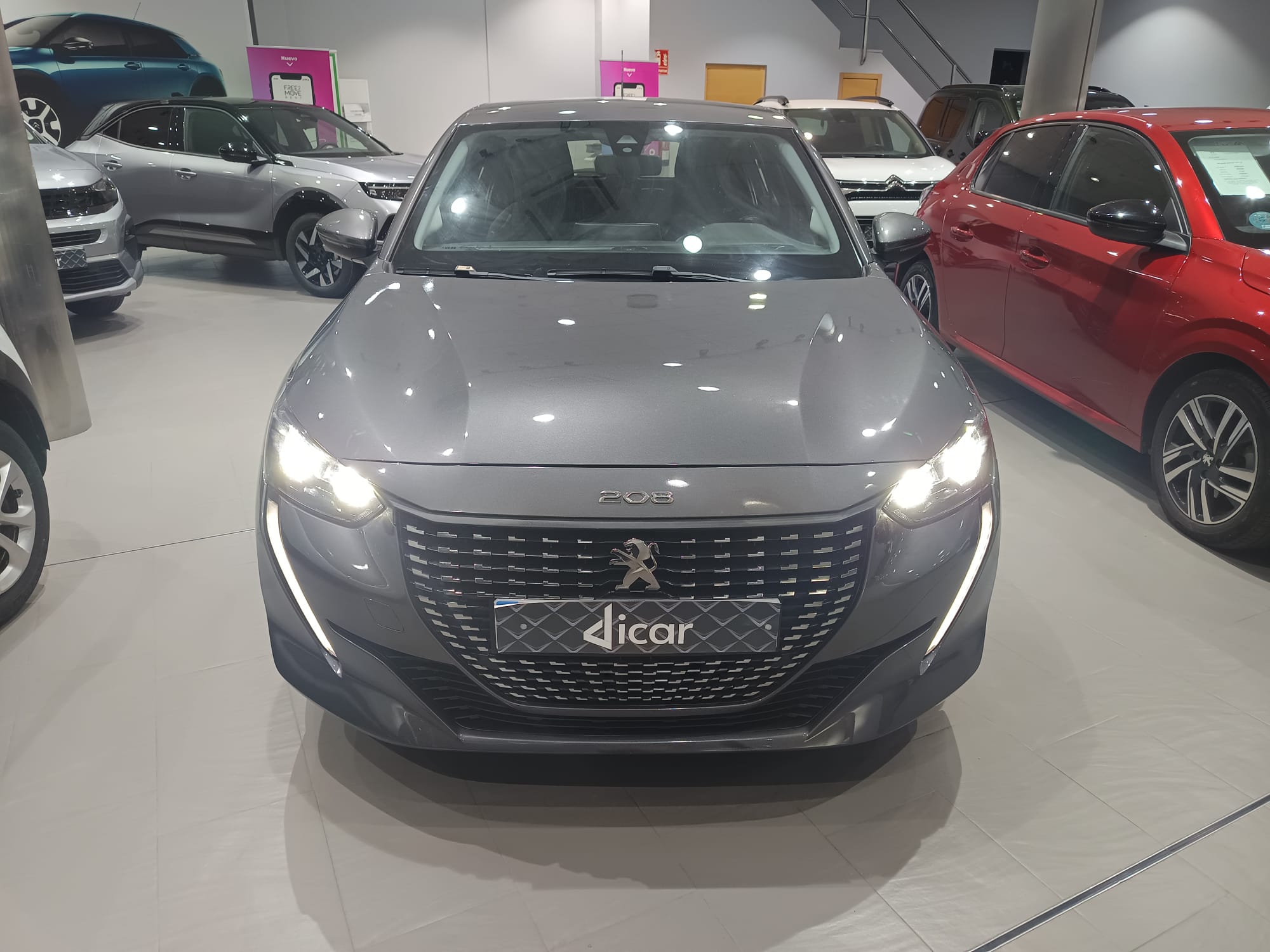 PEUGEOT 208 (1.2 Puretech S&S Active Pack 100) en Sevilla