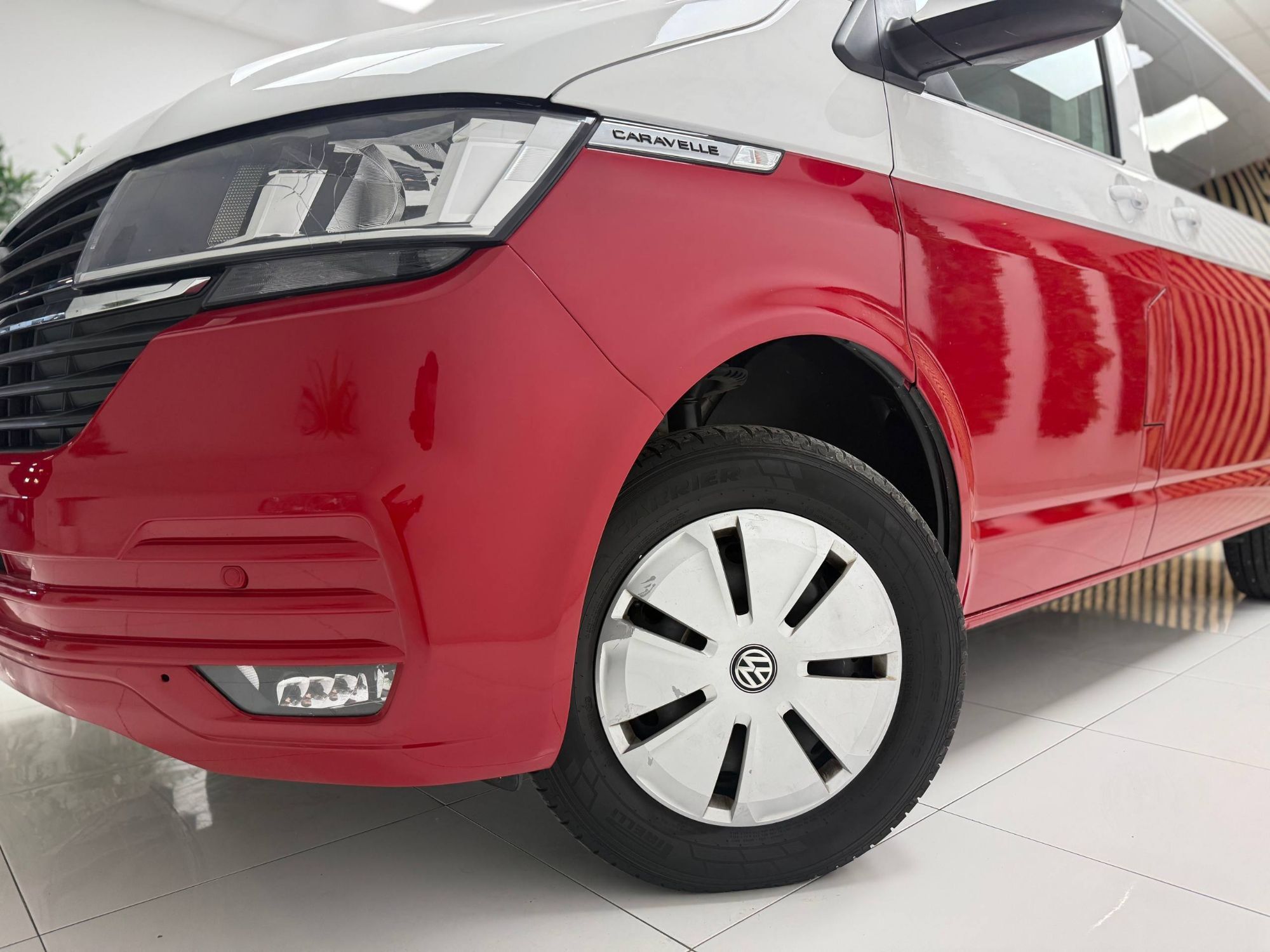 Foto del VOLKSWAGEN Caravelle 2.0TDI BMT Premium Batalla Corta DSG 110kW