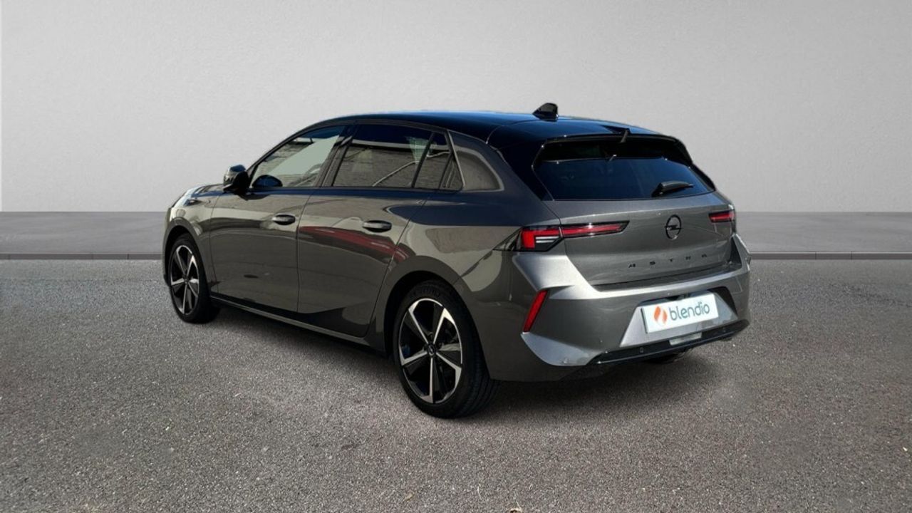 Foto del OPEL Astra 1.2T XHT S-S GS 130