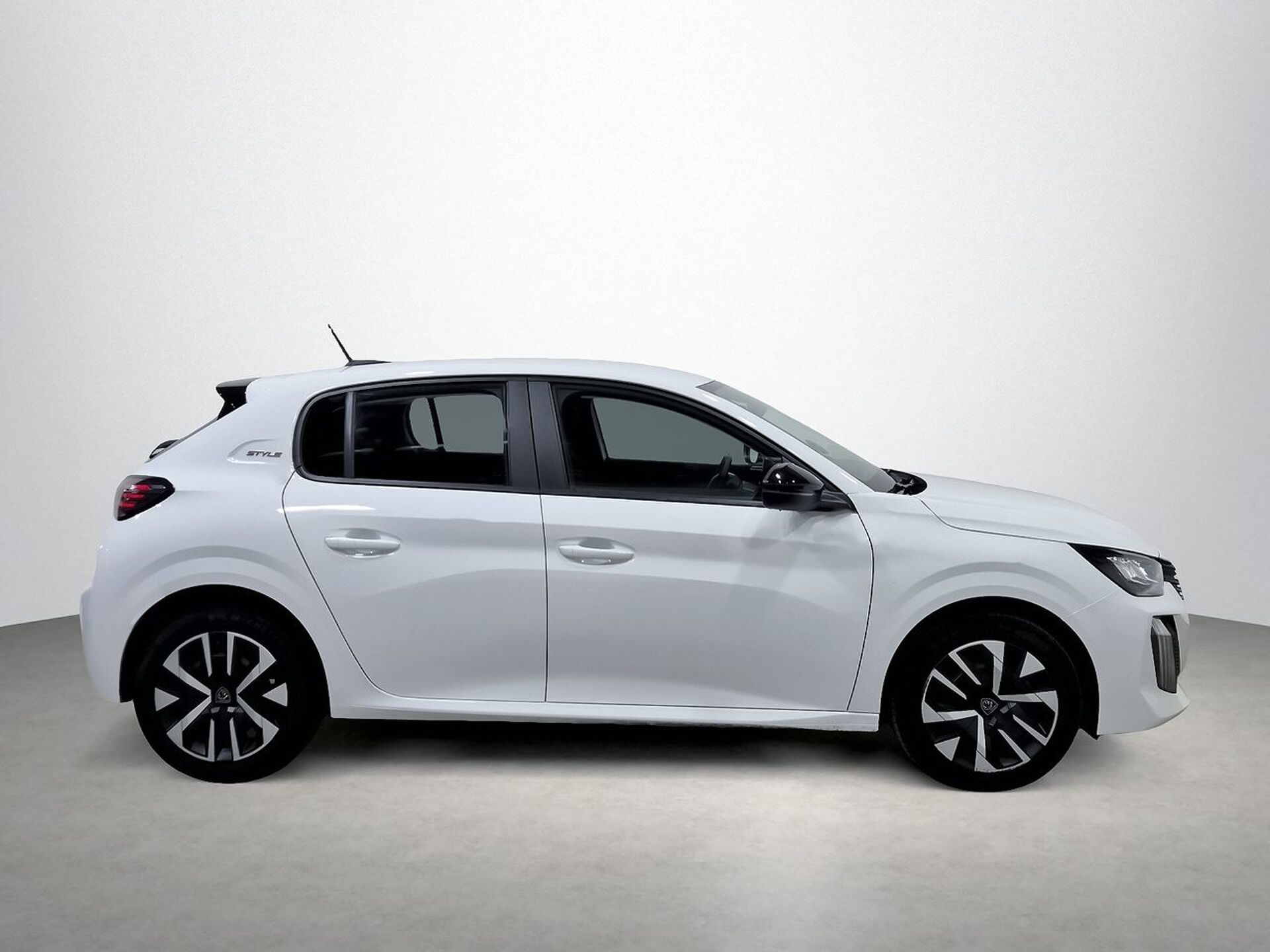 Imagen 3 de PEUGEOT 208