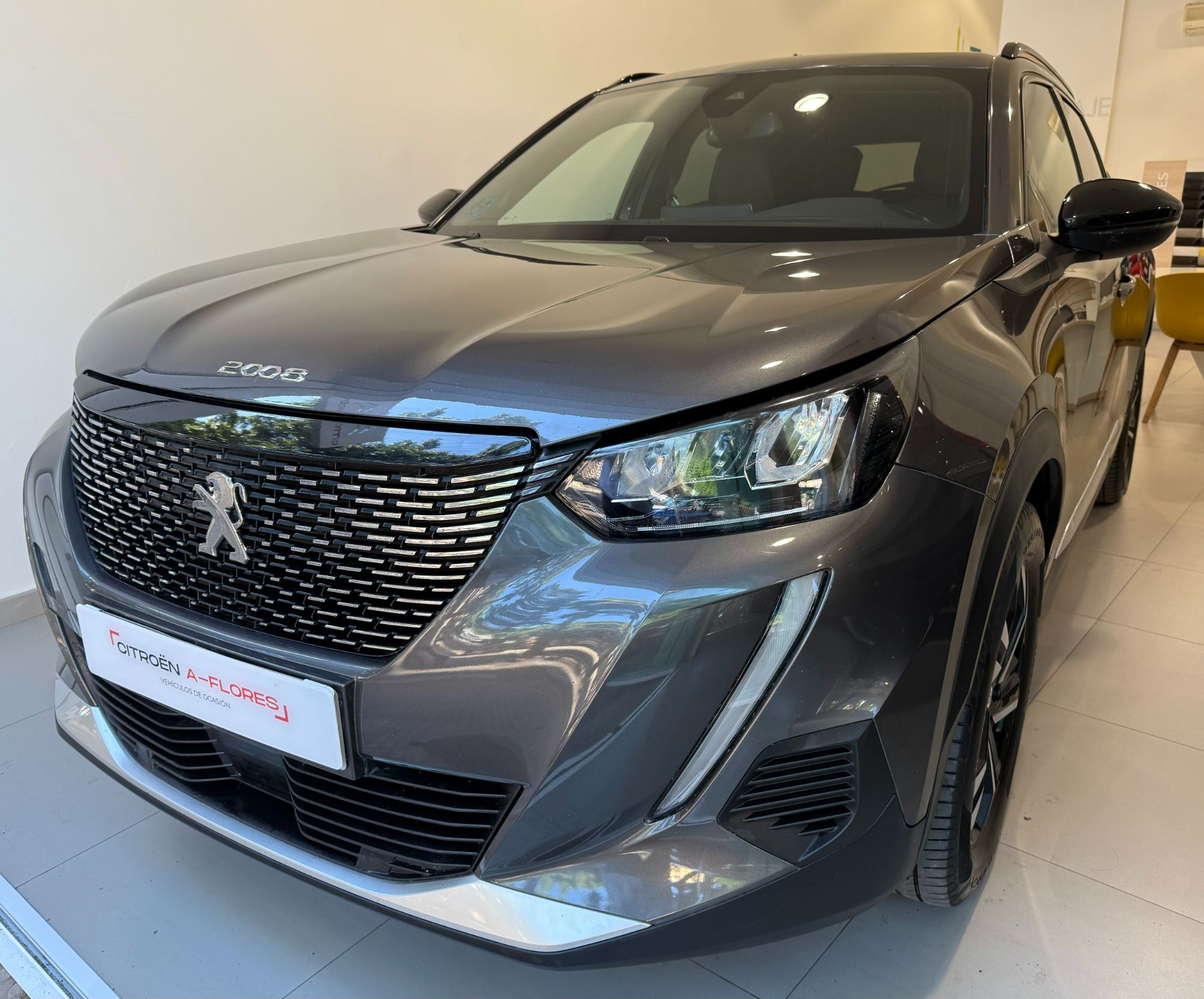 PEUGEOT 2008 (1.2 PureTech S&S Allure Pack 130) en Málaga