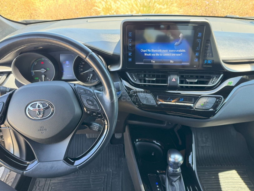 Foto del TOYOTA C-HR 125H Advance