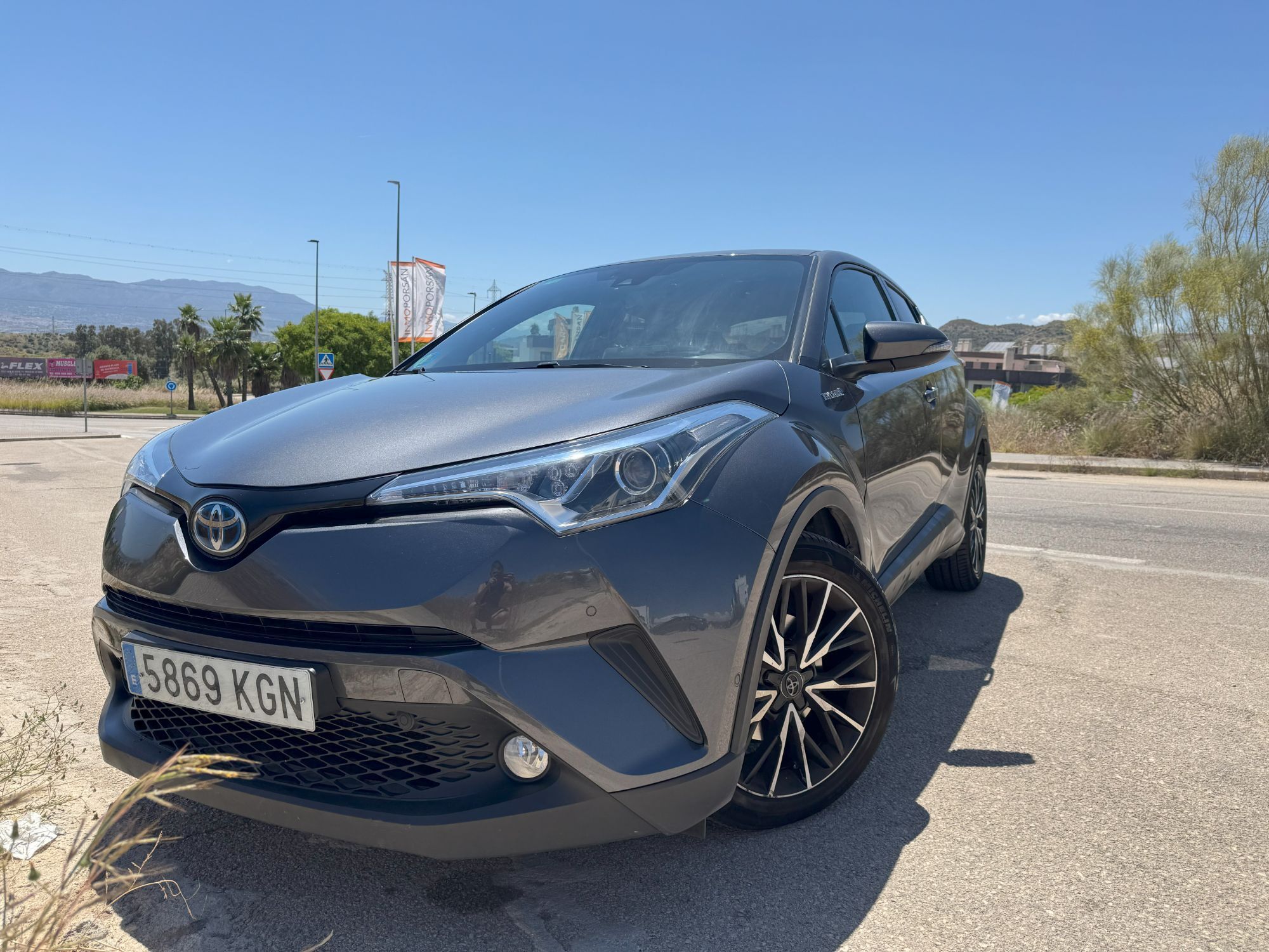 Foto del TOYOTA C-HR 125H Advance