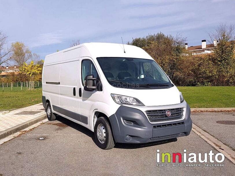 Foto del FIAT Ducato Shuttle Maxi 35 2.3Mjt L3 H2 140CV