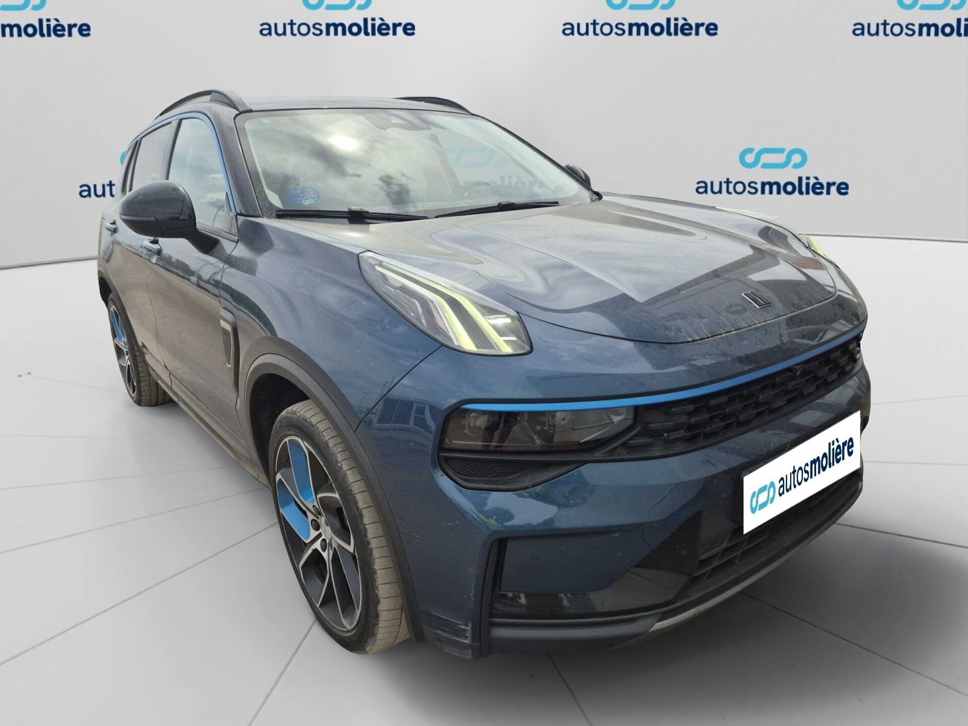 Imagen de LYNK & CO 01