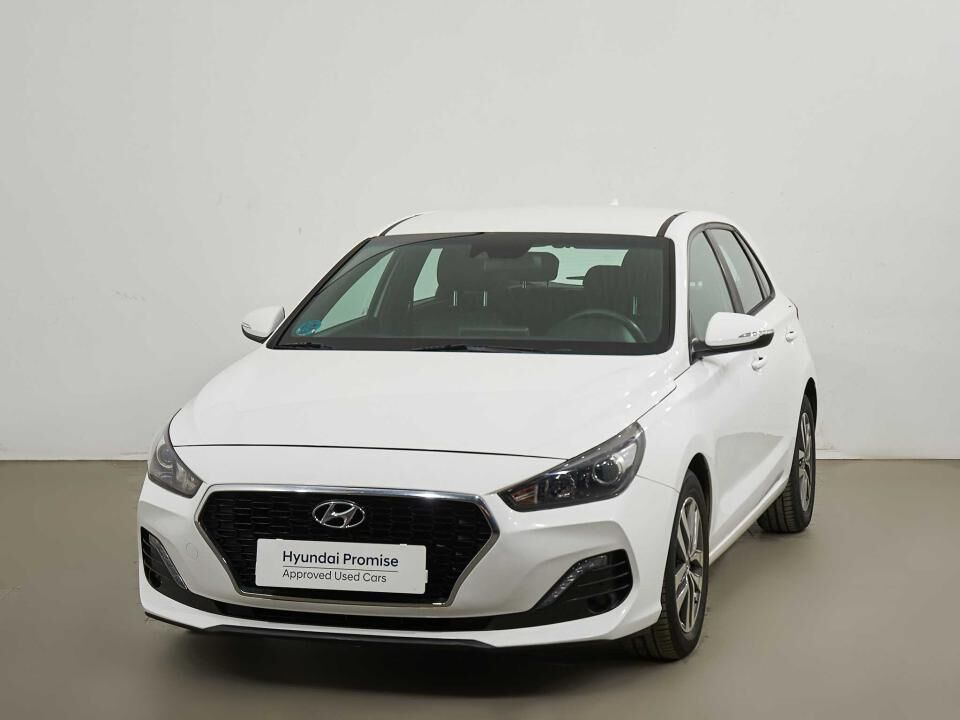 HYUNDAI i30 (1.0 TGDI Klass 120) en Cádiz