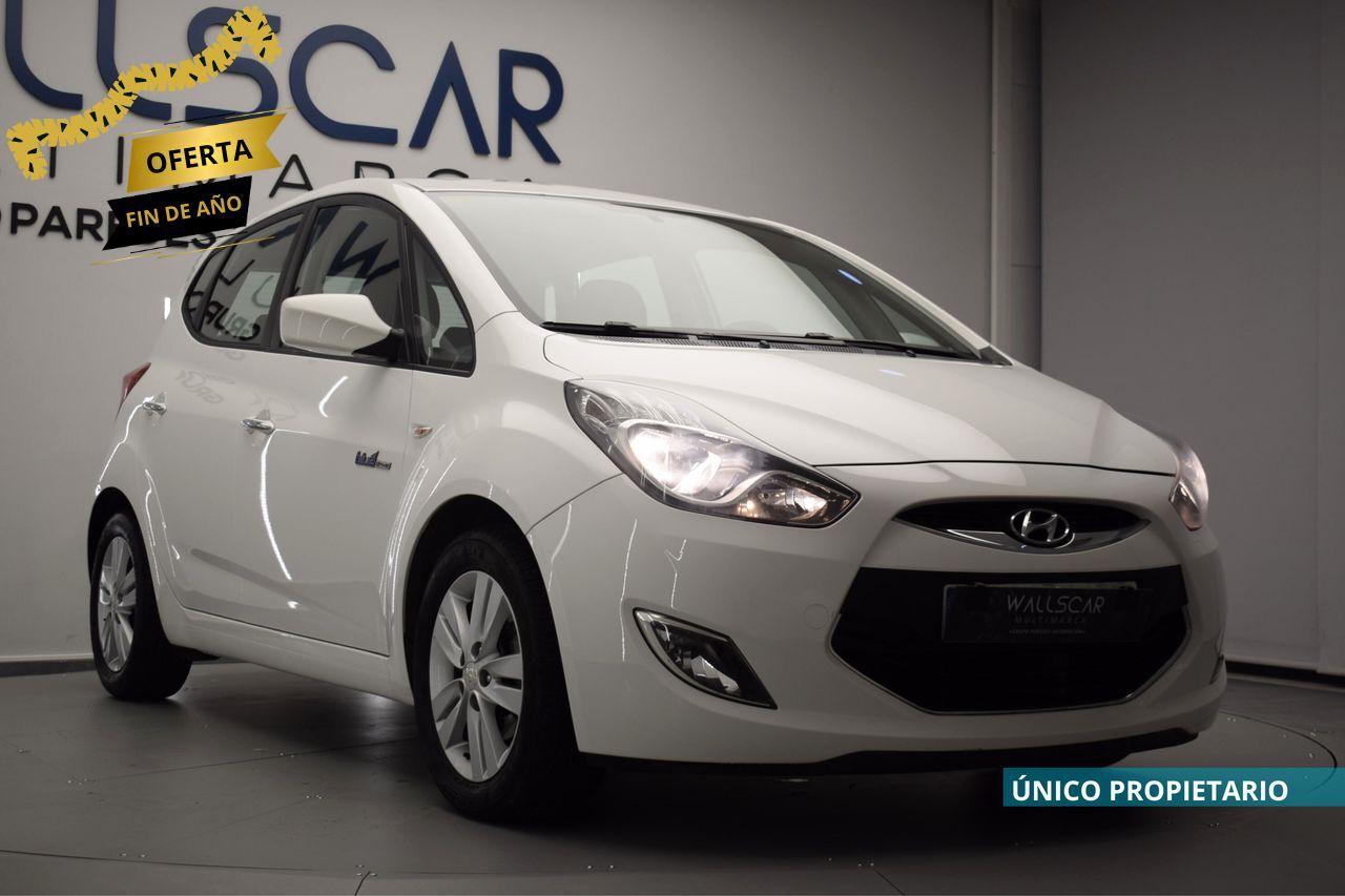 HYUNDAI ix20 (1.6 CRDi 115 CV BlueDrive Tecno Sky Nav) en Alicante
