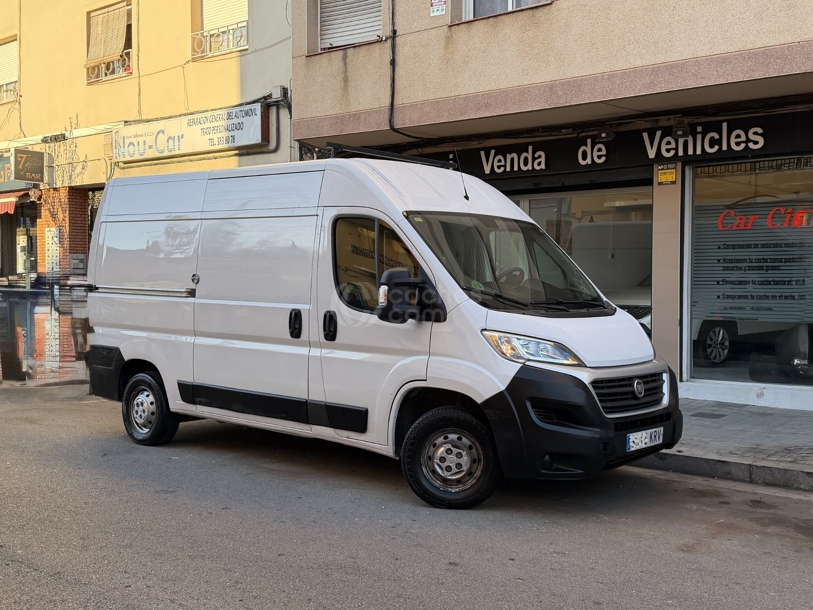 Foto del FIAT Ducato Ch.Cb.Maxi 35 2.3Mjt LPEGR Medio-L 95kW