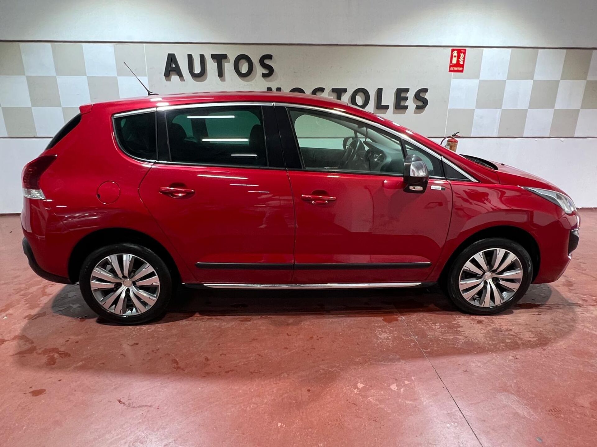 Imagen de PEUGEOT 3008
