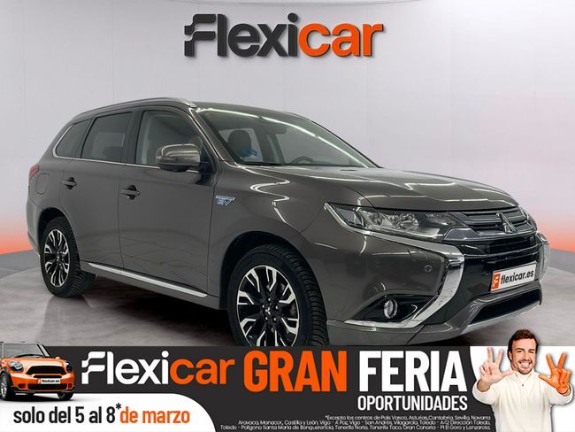 Foto del MITSUBISHI Outlander PHEV Kaiteki 4WD