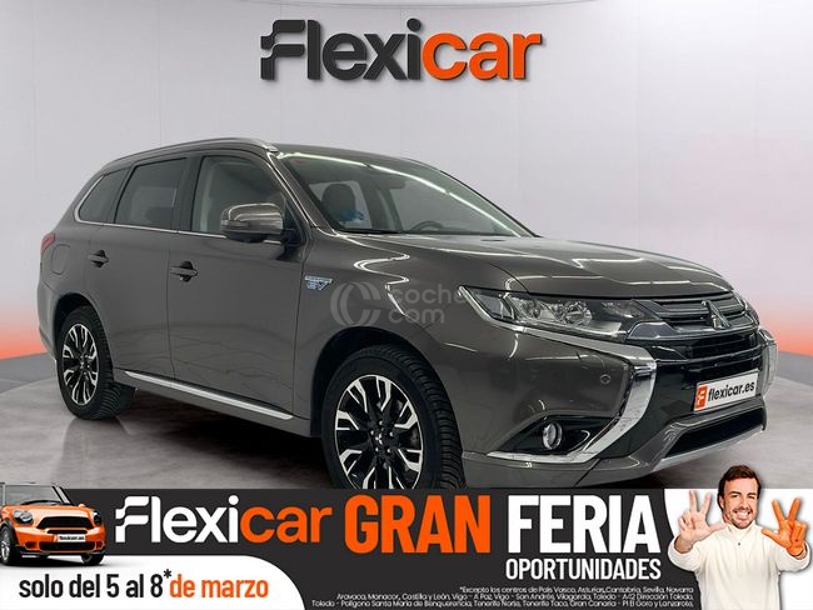 Foto del MITSUBISHI Outlander PHEV Kaiteki 4WD