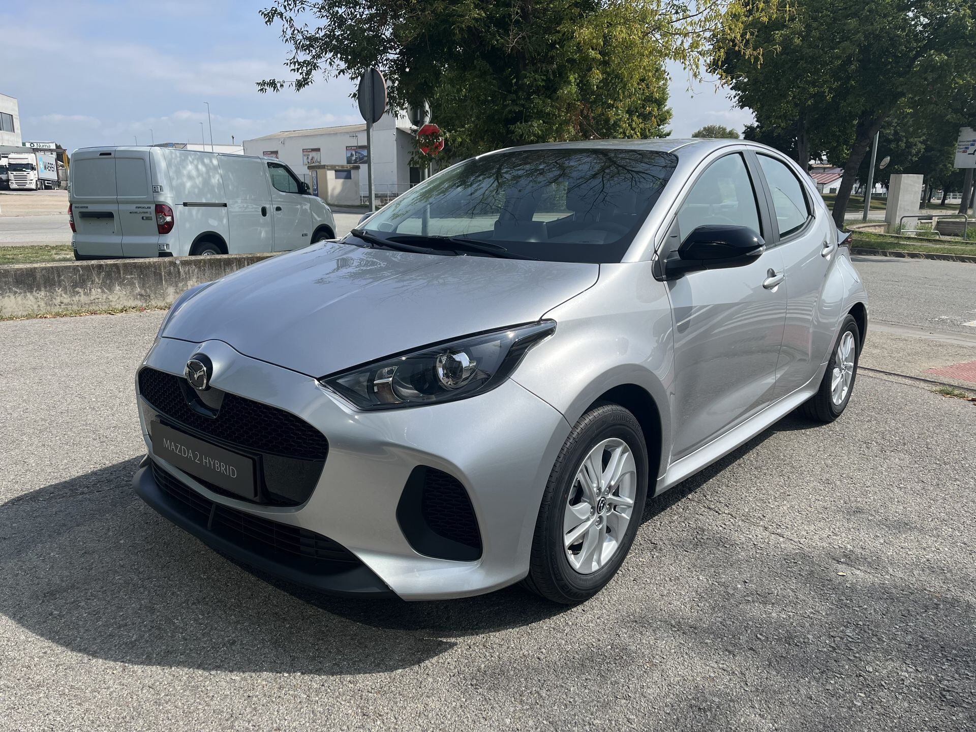 MAZDA Mazda2 (1.5 85 kW (116 CV) CVT Centre-line) en Barcelona