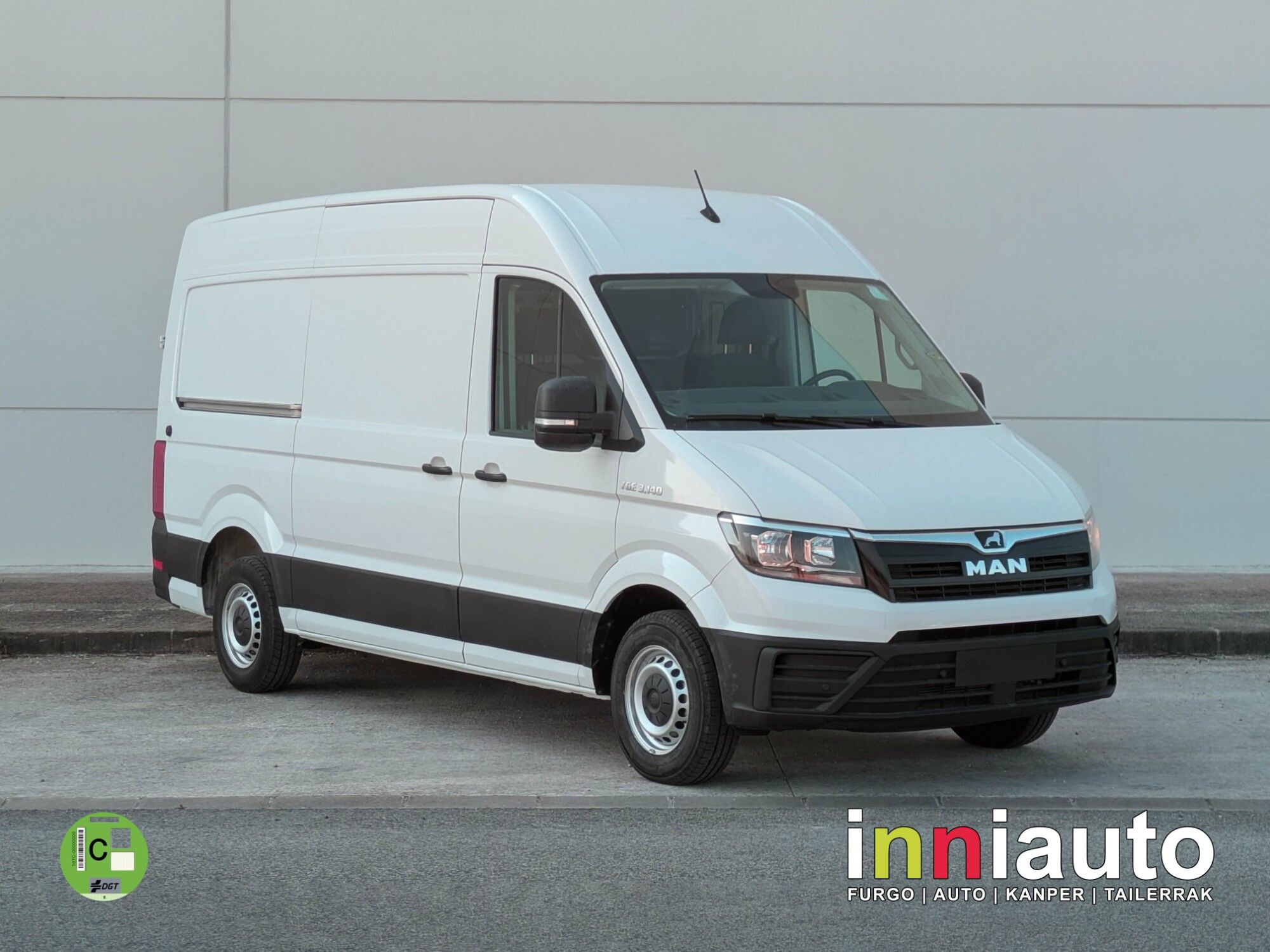 Foto del MAN TGE 3.180 Fg. Extra Largo Alto 3.5t 4x4 177