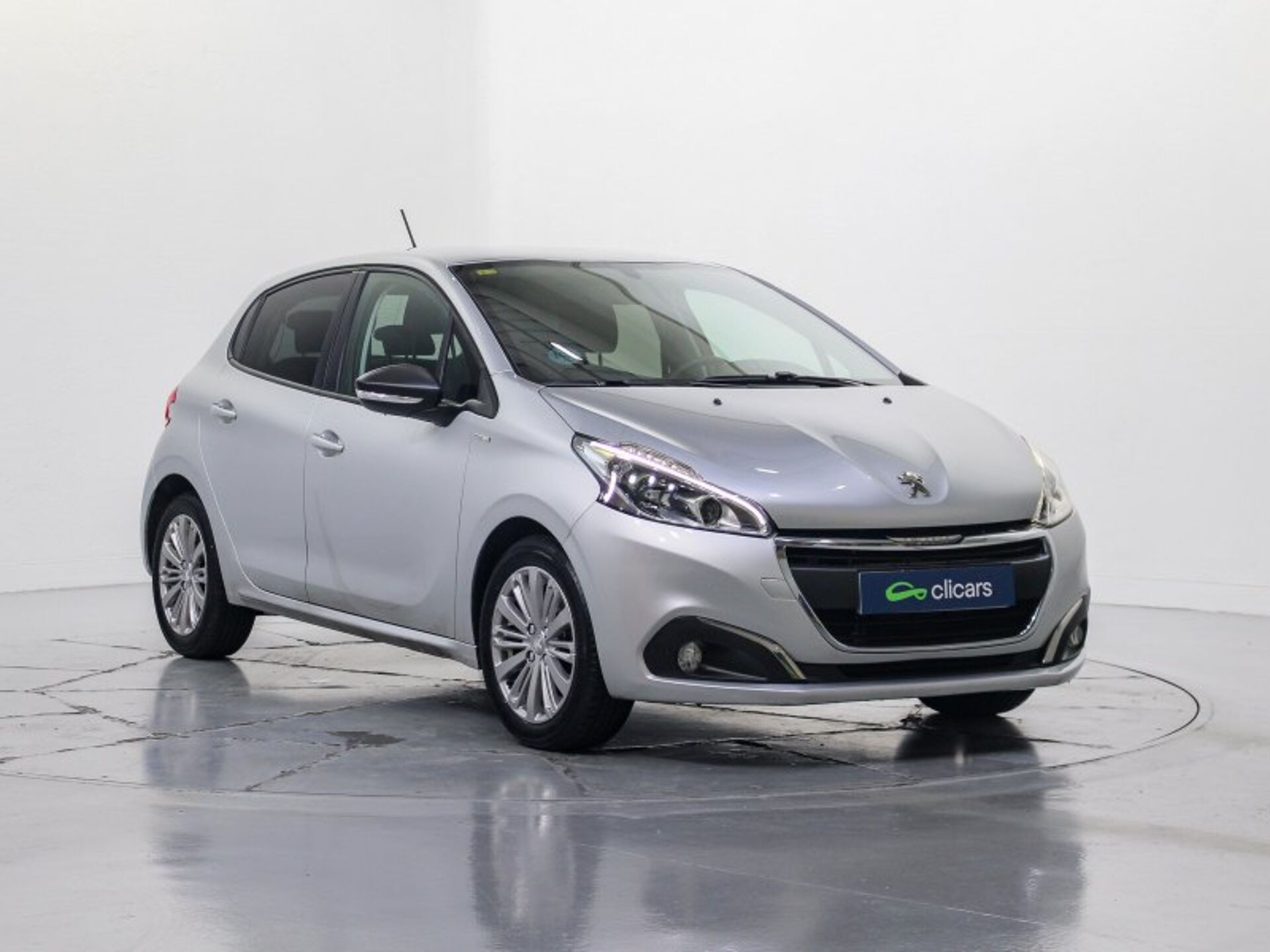 Imagen 3 de PEUGEOT 208