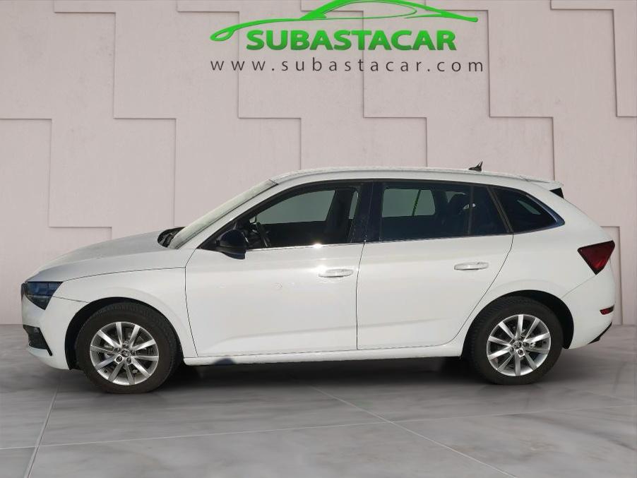 SKODA Scala (Scala 1.0 TGI 66 KW (90 CV) Ambition) en Madrid