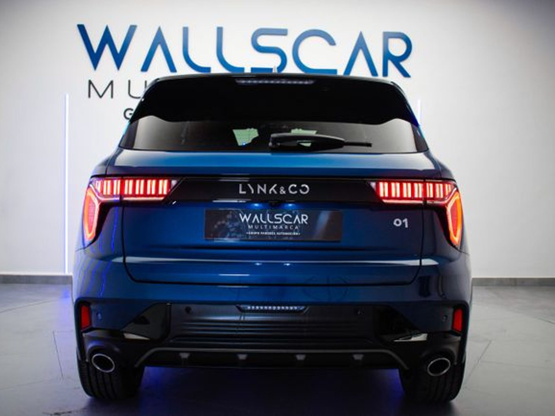 Imagen 3 de LYNK & CO 01