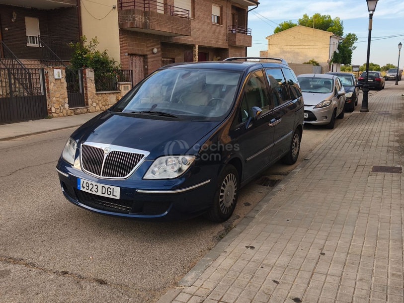 Foto del LANCIA Phedra 2.2JTD 16v Emblema