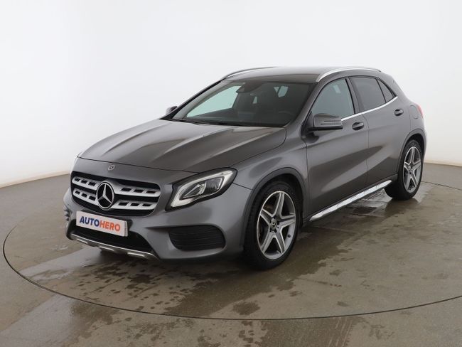 MERCEDES Clase GLA (GLA 180 AMG Line) en Madrid