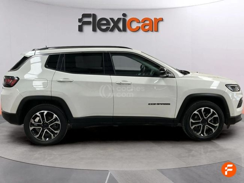 Foto del JEEP Compass 1.3 Gse T4 Longitude 4x2 130