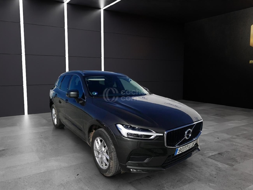 Foto del VOLVO XC60 B4 Momentum Pro FWD Aut.