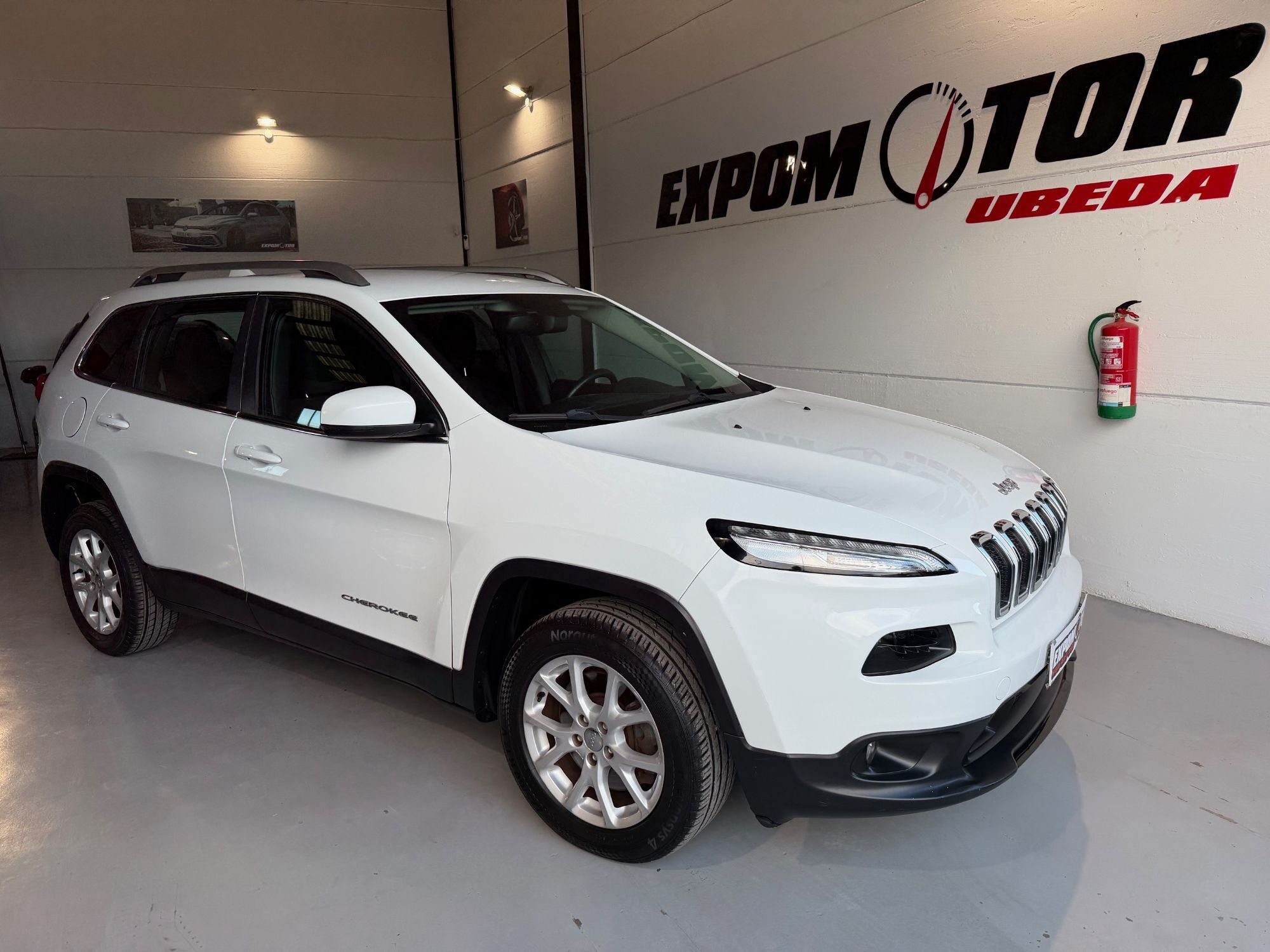 JEEP Cherokee (2.0D Longitude 4x4 ADI Aut. 125kW) en Jaén