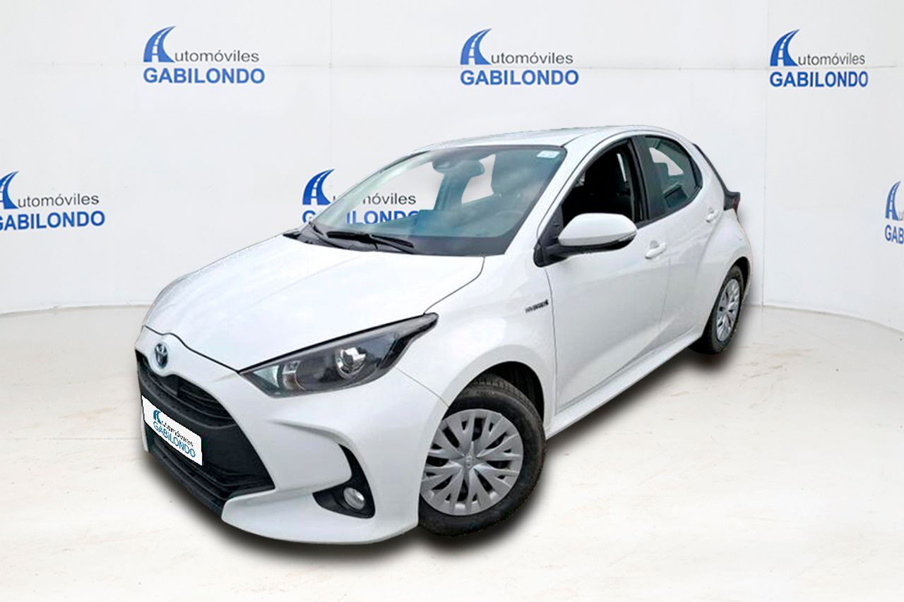 TOYOTA Yaris (1.5 120H Active Tech) en Valladolid