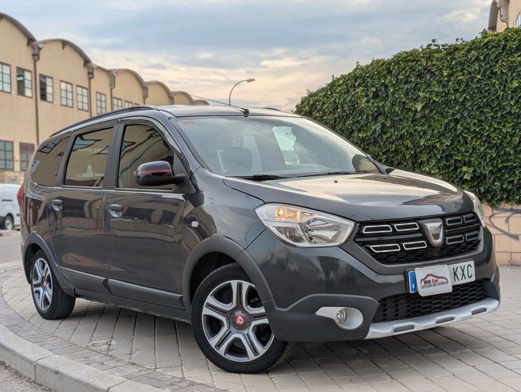 DACIA Lodgy (1.6 GLP Serie Limitada 7pl. 75kW) en Madrid