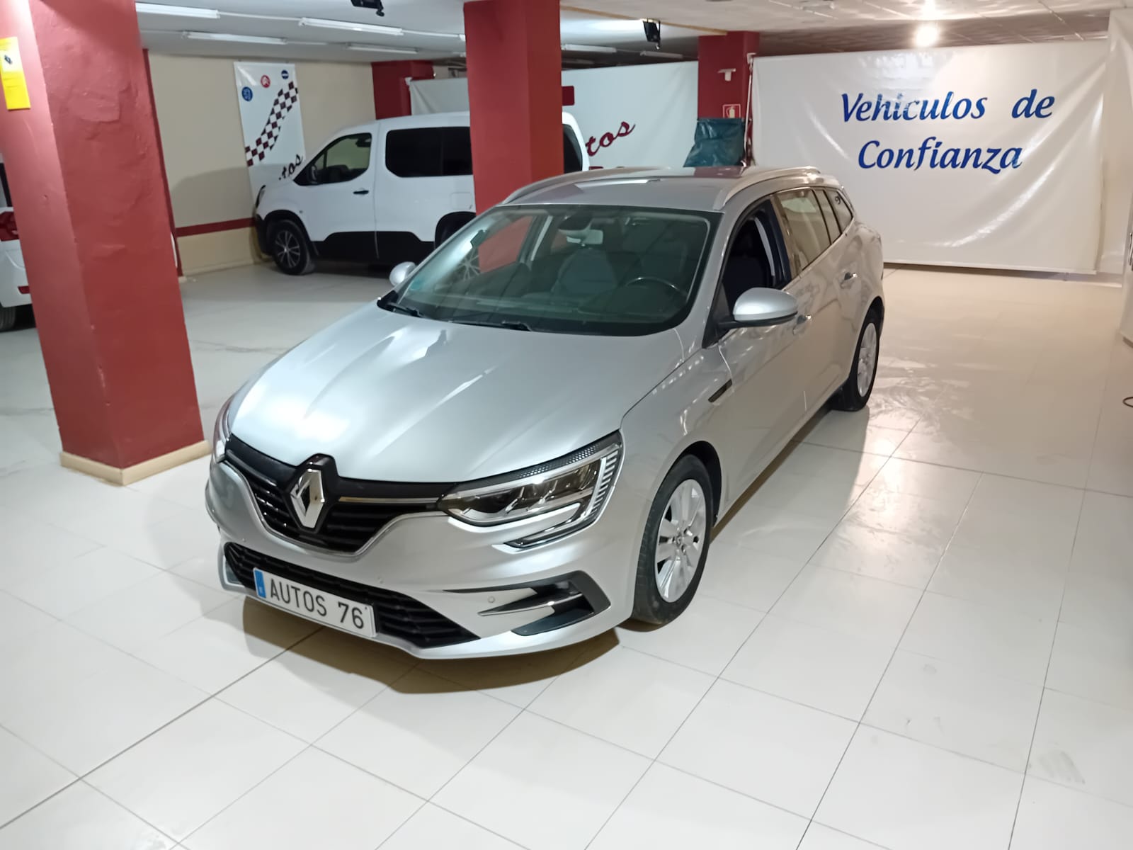 RENAULT Mégane (1.5dCi Blue Business 85kW) en Badajoz