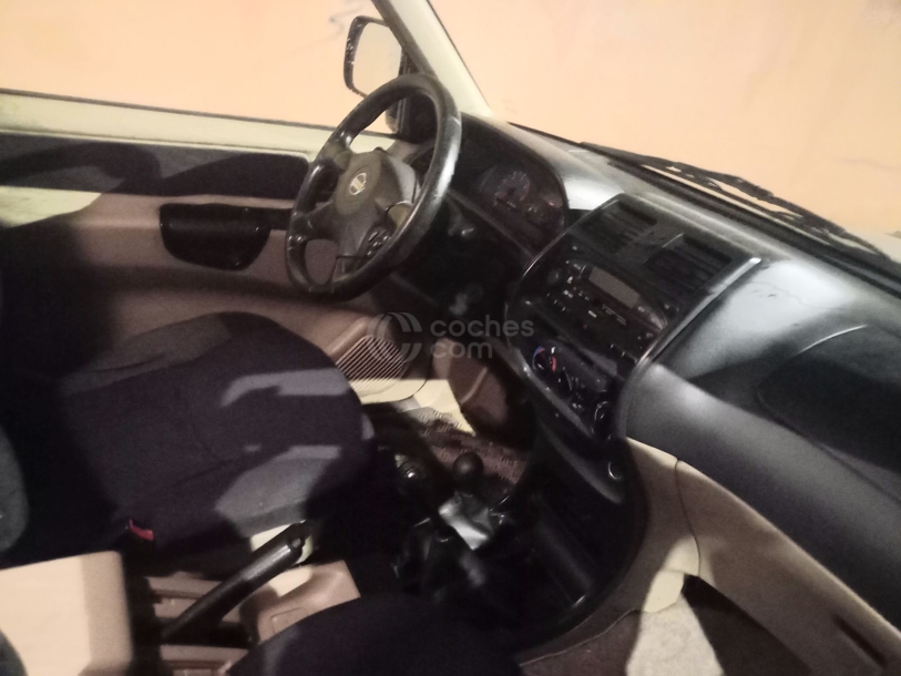 Foto del NISSAN Terrano 2.7 TDI Comfort