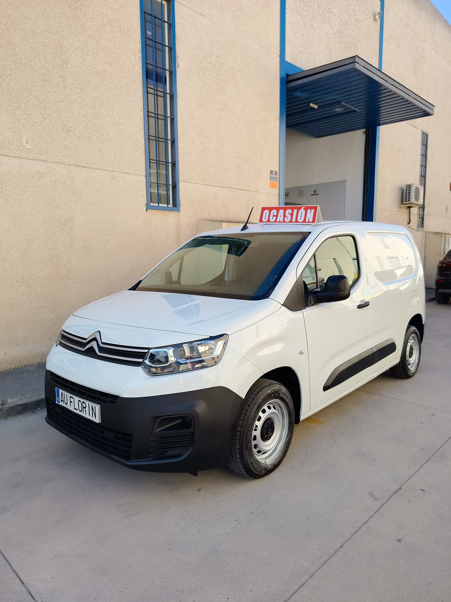 CITROEN Berlingo (BlueHDi S&S Talla M Feel 100) en Cádiz