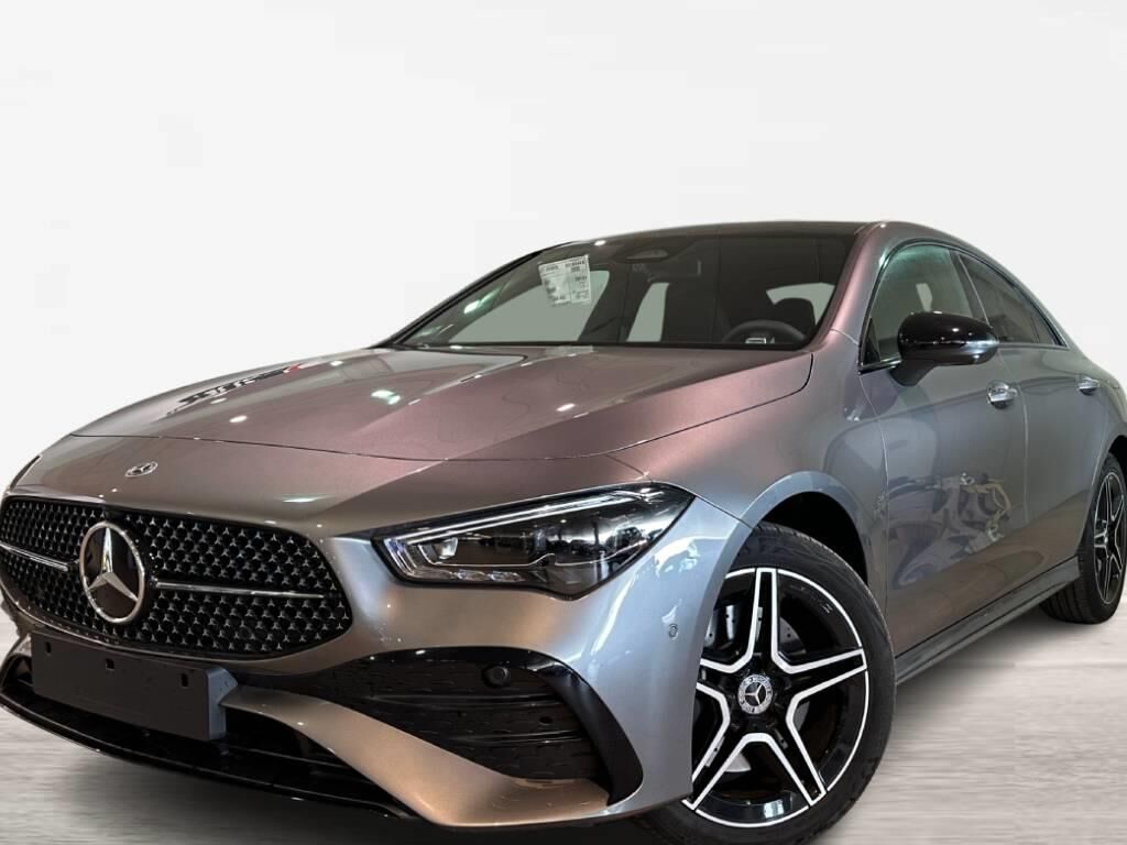 MERCEDES Clase CLA (CLA 220 D DCT) en Jaén