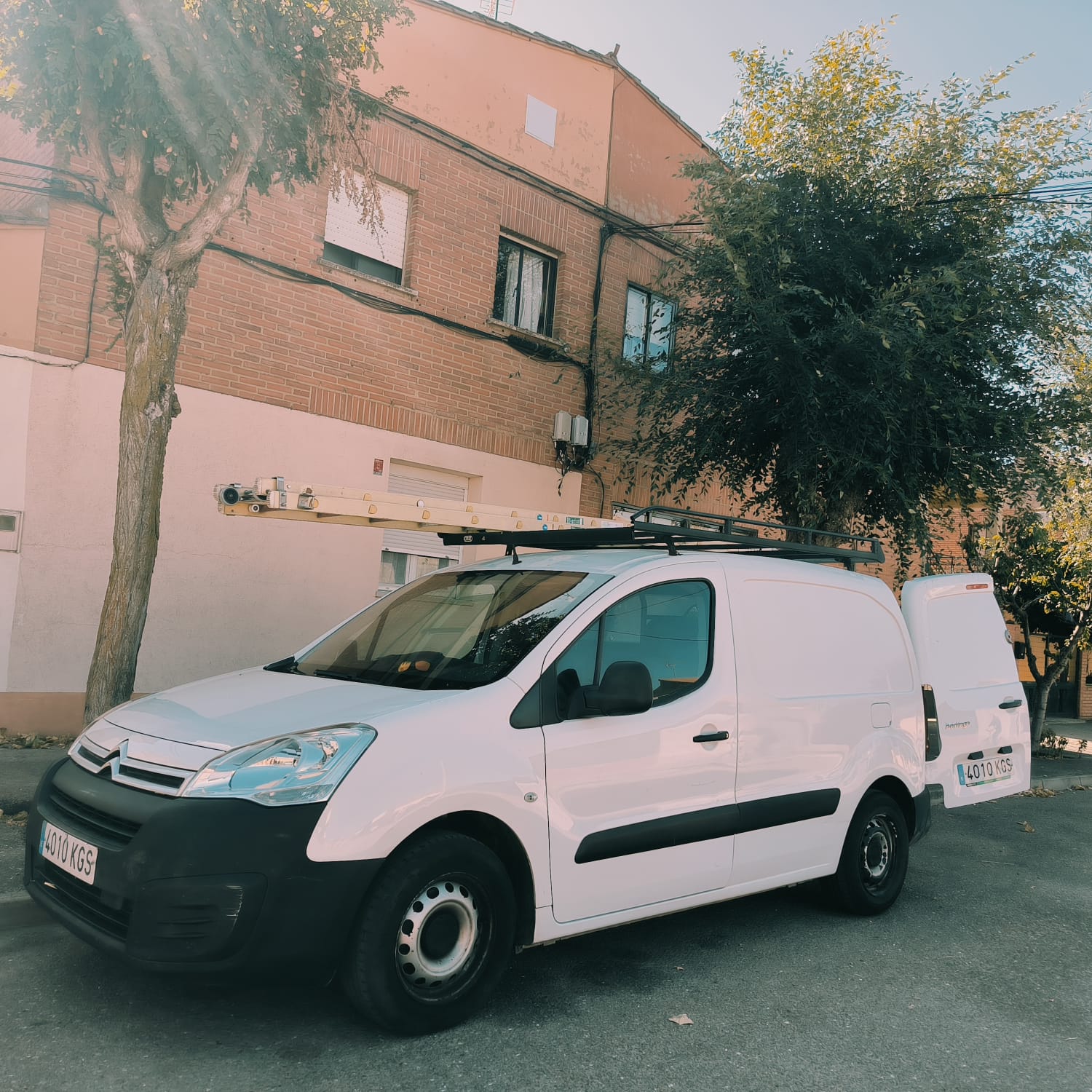 Foto del CITROEN Berlingo Furgón 1.6BlueHDi 75