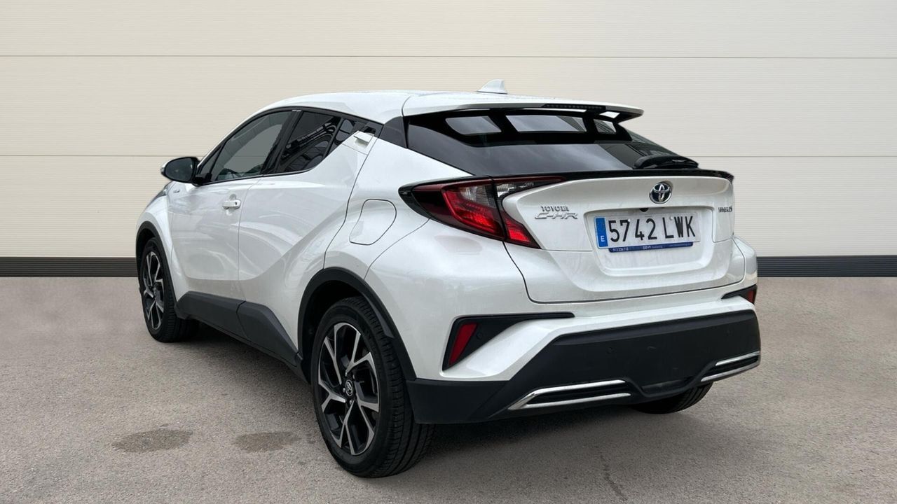 Foto del TOYOTA C-HR 180H Advance