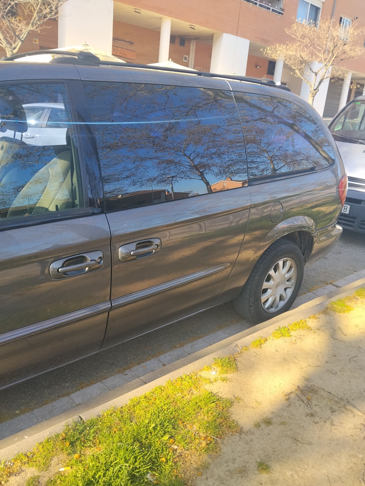 Foto del CHRYSLER Voyager Grand  2.5 CRD LX Warner