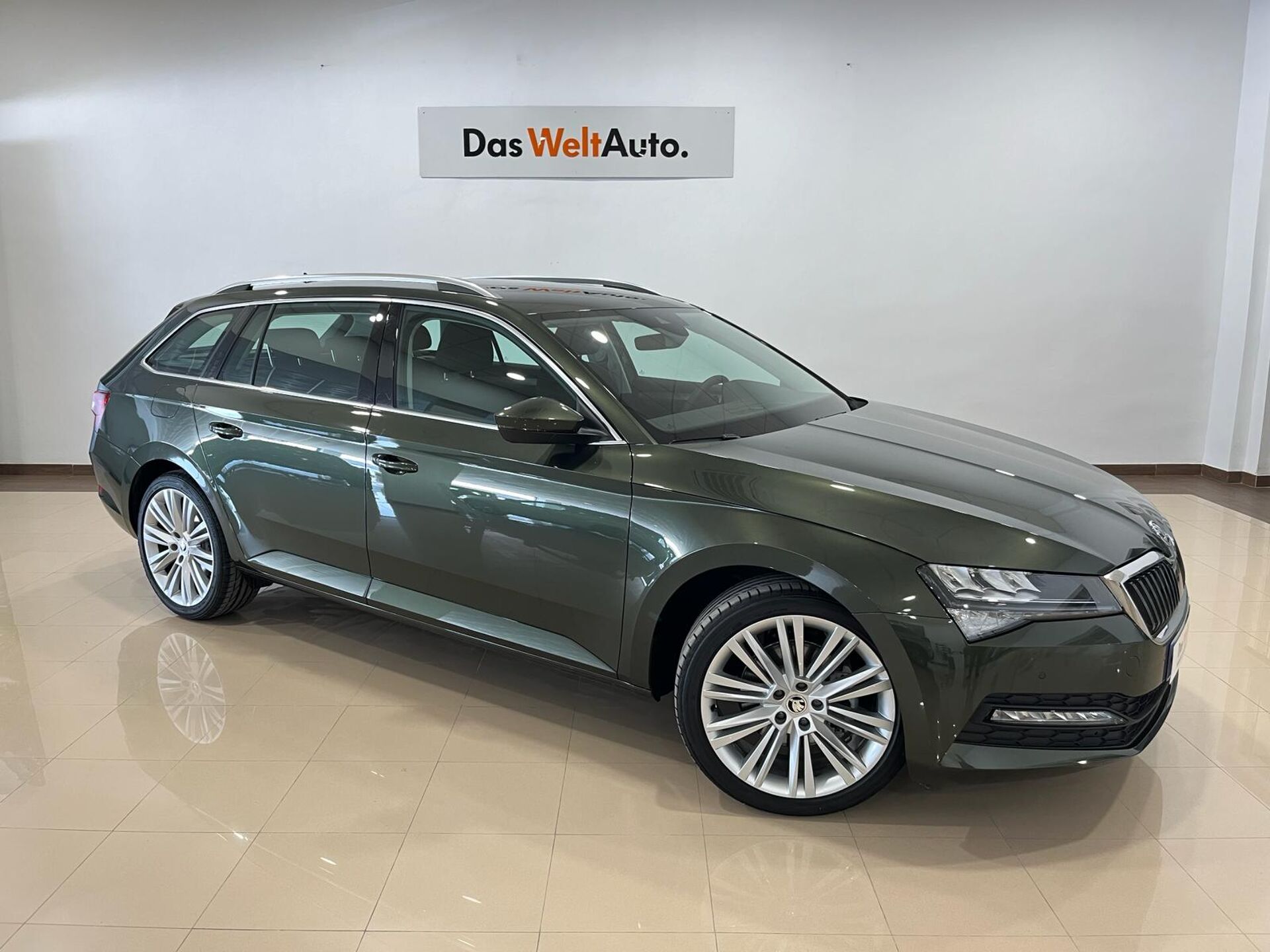 Foto del SKODA Superb Combi 2.0TDI AdBlue Ambition DSG 110kW