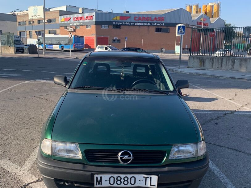 Foto del OPEL Astra 1.6 16v GL 100