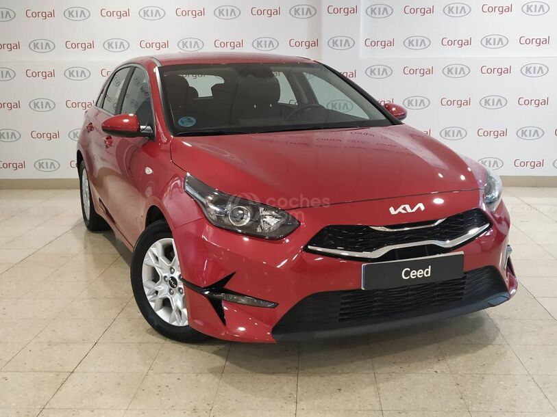 Foto del KIA Ceed 1.6 MHEV iMT Eco-Dynamics Drive 136