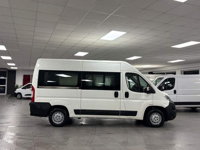 Foto del CITROEN Jumper Combi 2.0BlueHDI 33L2H2 110