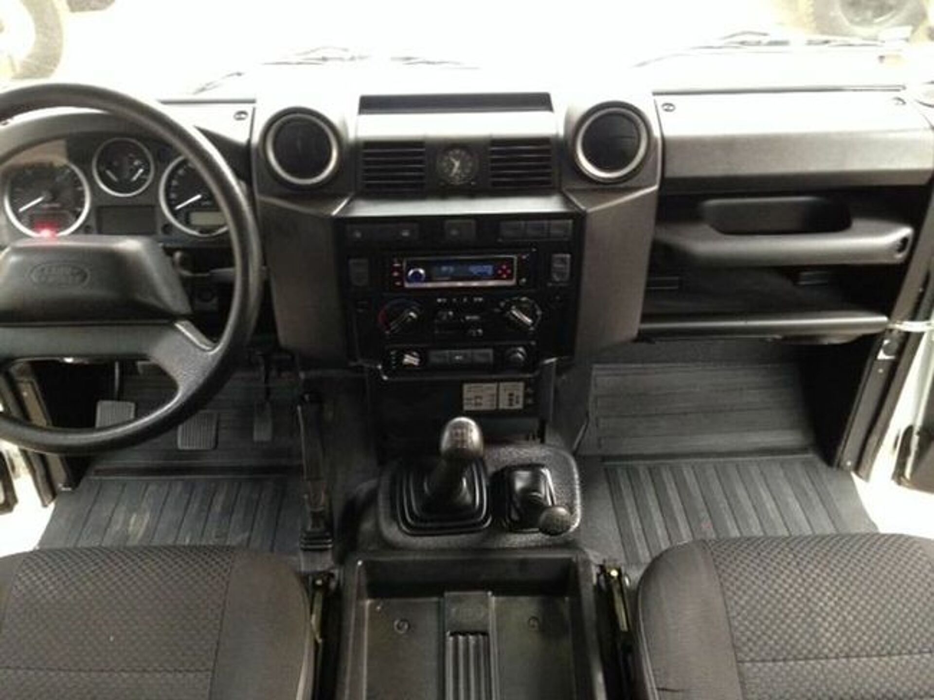 Imagen 3 de LAND ROVER Defender