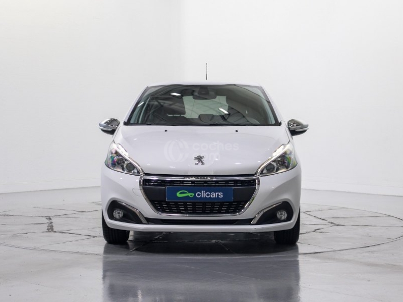Foto del PEUGEOT 208 1.2 PureTech S&S Signature 82
