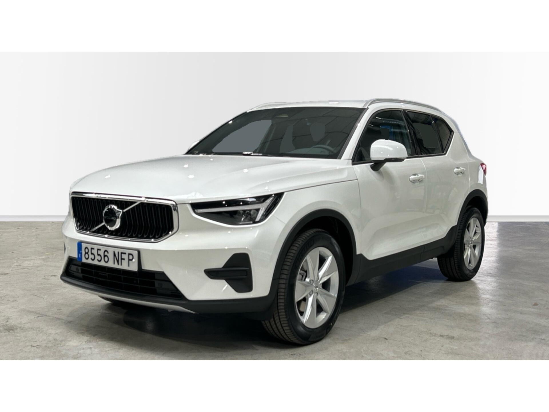 VOLVO XC40 (B3 G Core Auto 120 kW (163 CV)) en Madrid