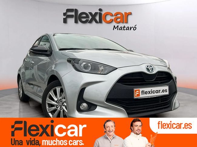 TOYOTA Yaris (1.5 120H Active Tech) en Barcelona
